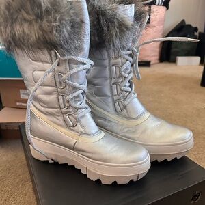 Sorel Women's Silver Winter Boots with Faux Fur